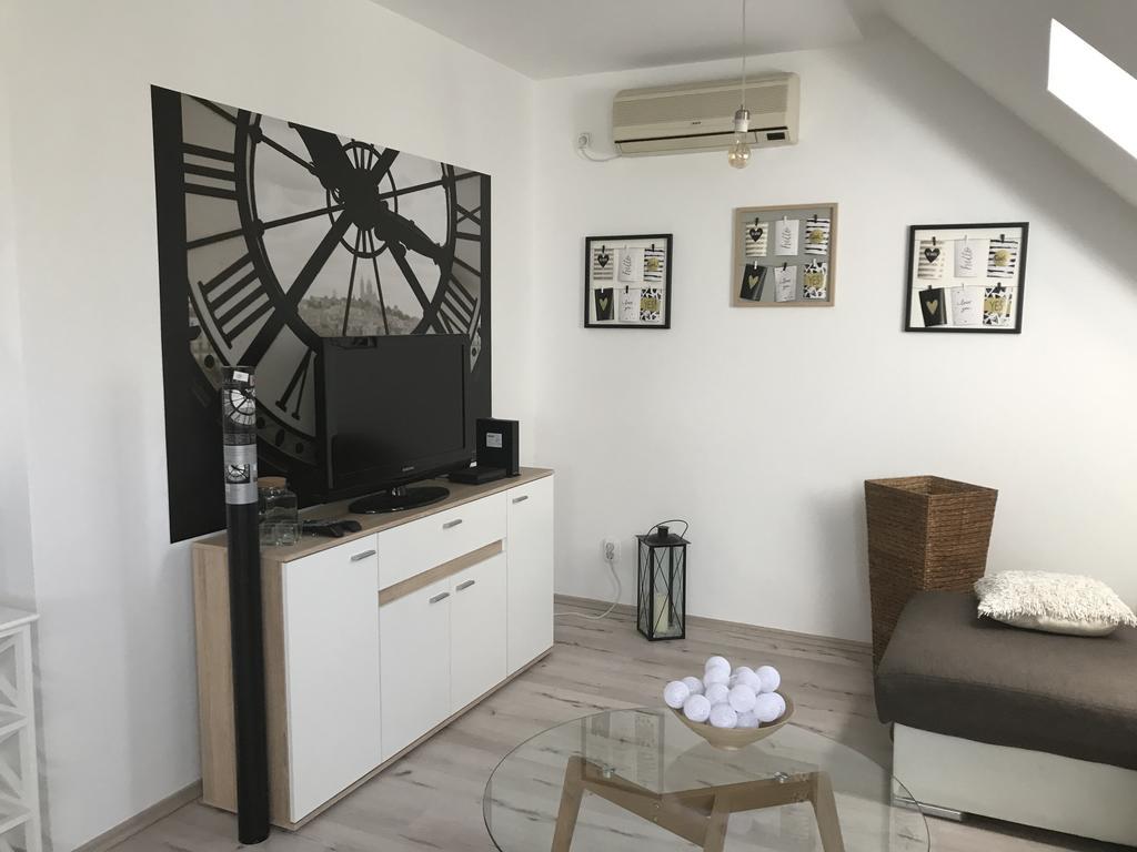 Arany Apartman Szeged Exteriör bild